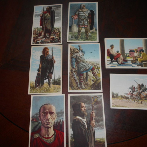 Julius Caesar and Gauls cards used, 8 old Belgian chocolate cards