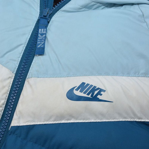 Nike puffer jacket used for boy 12-13 years old