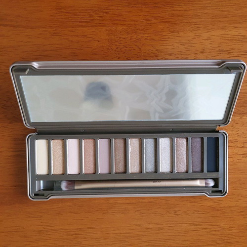 Naked 2 Urban Decay eyeshadow palette new