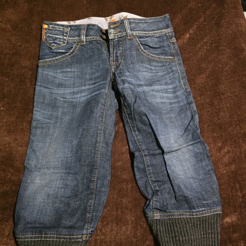 Jeans size 28 like new