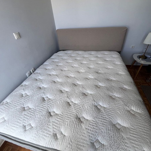Hudson King Koil Anatomical Mattress 160x200x30cm like new
