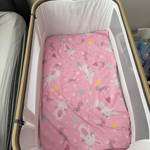 Cangaroo Amo baby cot with Greco strom Erato mattress and mosquito net, like new