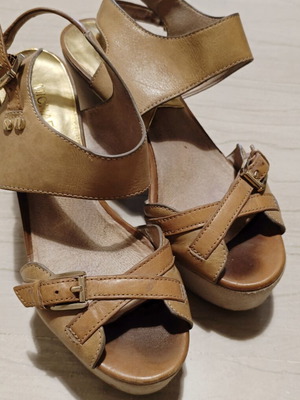 Michael Kors platforms size 39 used, leather beige brown