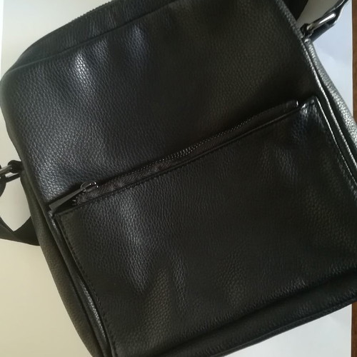 Men's shoulder bag like new, black leather
