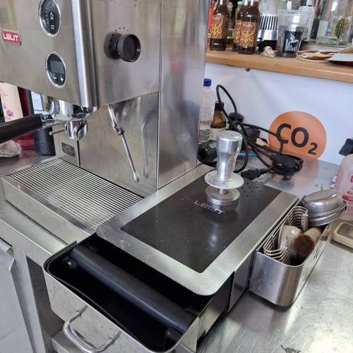 Lelit Kate Espresso Coffee Machine like new with knock box and accessories