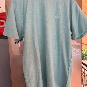 Quicksilver T-shirt