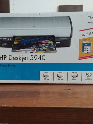 HP Deskjet 5940 фото принтер употребяван с оригинален захранващ блок