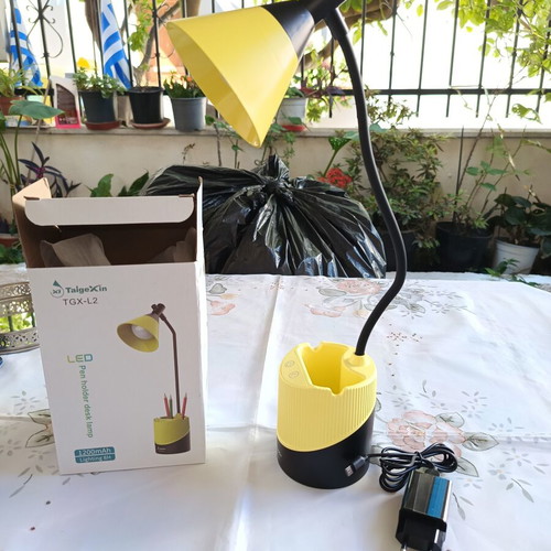 TaigeXin LED Desk Lamp TGX-L2 USB Rechargeable with Pen Holder