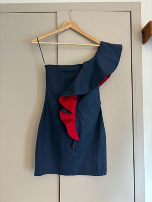 Dress with one shoulder and ruffles new, size M