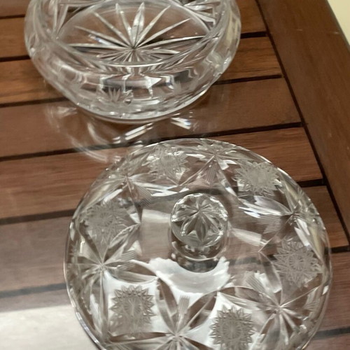 Crystal vintage fondue pot in like-new condition with lid