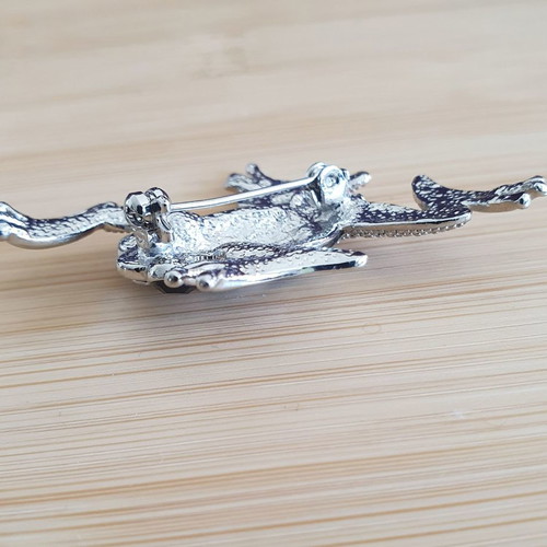 Frog brooch used, silver plated with black stones