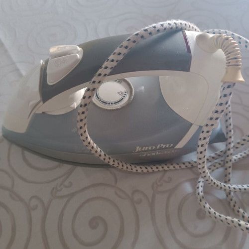 JuroPro Shark2620 steam iron used