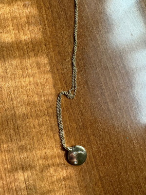 Gold necklace used with Aries constellation Stradivarius
