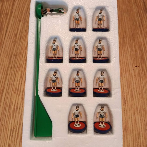 Subbuteo England team like new, complete with box