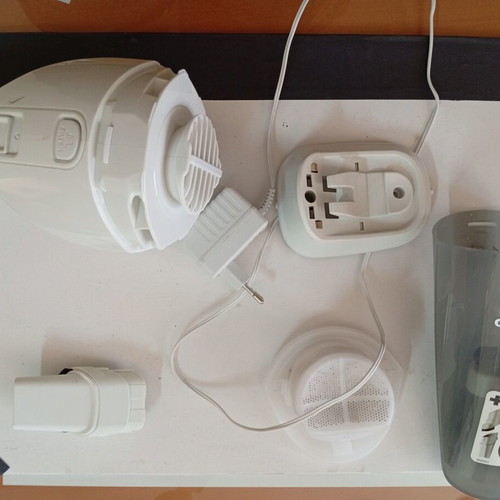 Black&Decker Dustbuster handheld vacuum like new