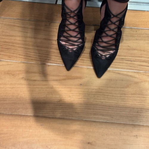 Kendall &Kylie suede pumps like new, black, size 40