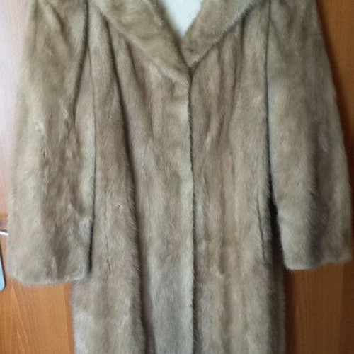 Mink fur coat size M, like new, light beige/brown