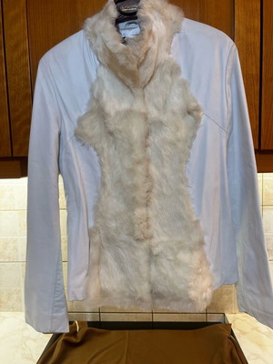 Leather jacket like new, white with natural fur