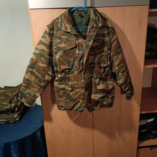 Greek camouflage jacket like new, size M