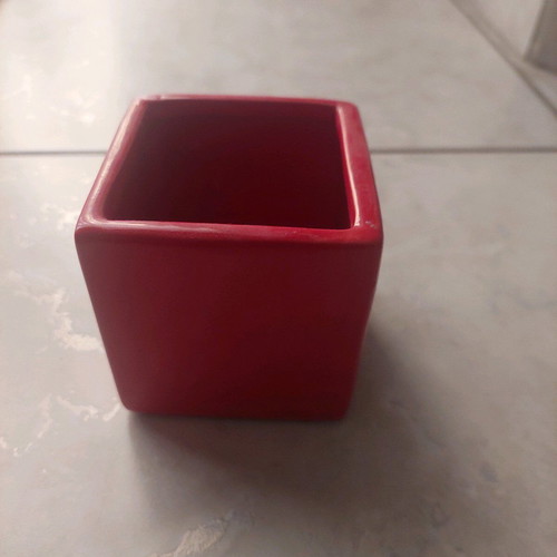 Ceramic square flowerpot like new 8×8