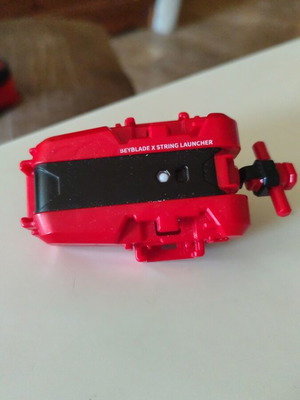 Beyblade metal εκτοξευτής σαν καινούργιο