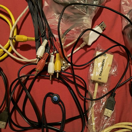 Cable pack used, USB, ADSL splitter, phone, audio and video cables