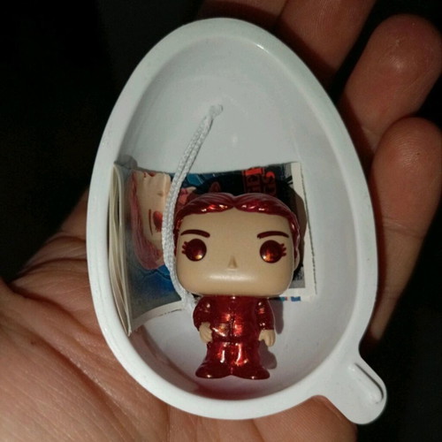 Stranger Things Kinder Joy MaxU/D new with string and paper