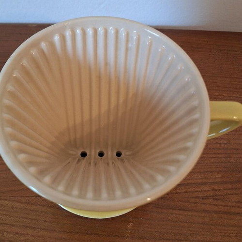 Vintage Melitta 102 coffee filter holder like new