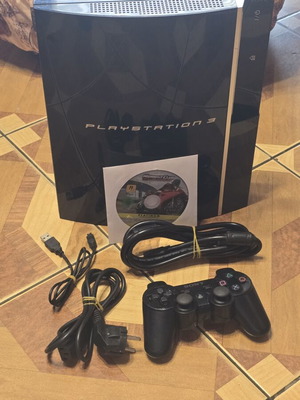 Sony PlayStation 3 Fat 160GB CECHK03 console with hacked games