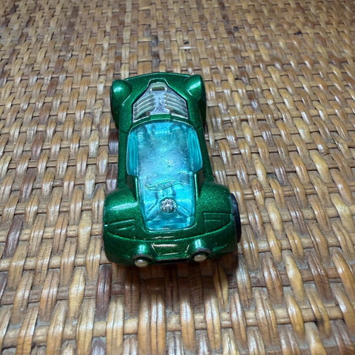 Hot Wheels Roadbeasts Ballistik green diecast toy car used