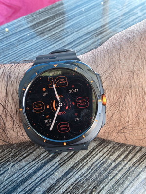 Samsung Watch Ultra σαν καινούργιο με φορτιστή και λουράκια