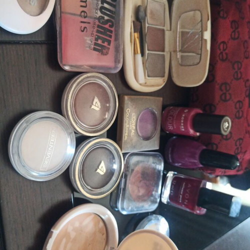 Cosmetics set of 34 pieces like new