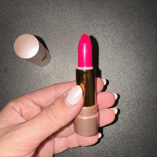 Manna Kadar LipLocked Lipstick duo, semi-matte finish