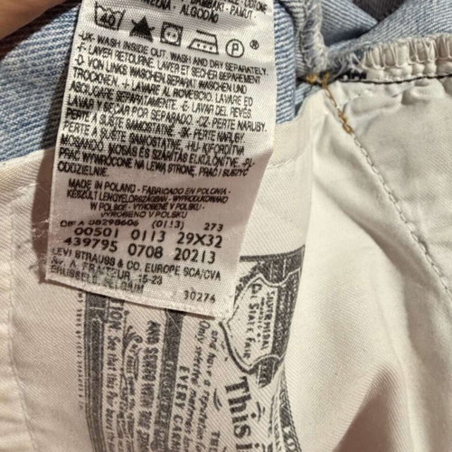 Levi's 501 women's denim shorts W29 like new, light blue