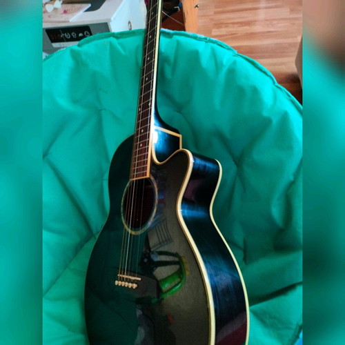 Ibanez electro-acoustic guitar like new with case