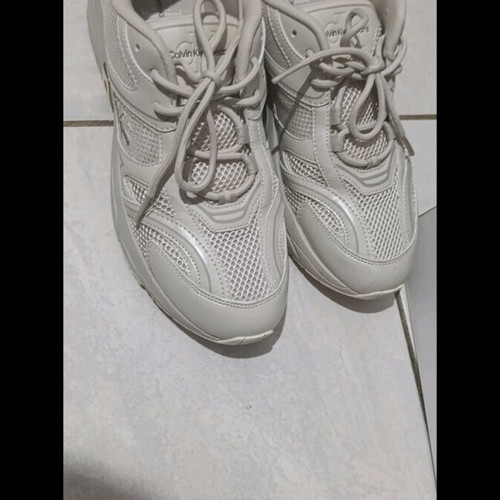 Calvin Klein women's sneakers size 41 new, beige