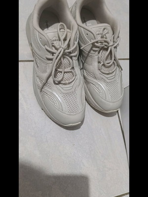 Calvin Klein women's sneakers size 41 new, beige