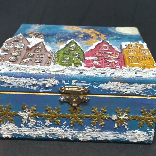 Christmas box new, wooden with decoupage techniques 18×18×8 cm