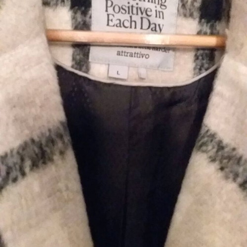 Coat like new, size XL, without belt, below the knee