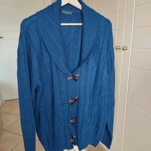 Guy Laroche men's knitted cardigan blue like new, size XXL
