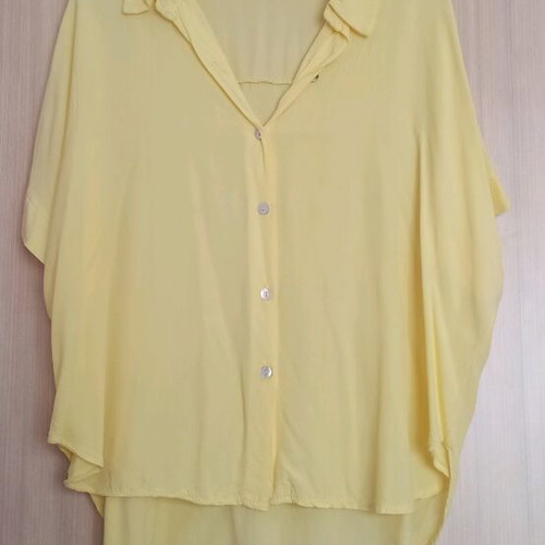 Yellow women's shirt used like new, size XL