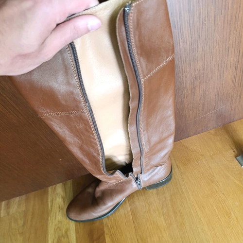 Brown boots like new, size 40