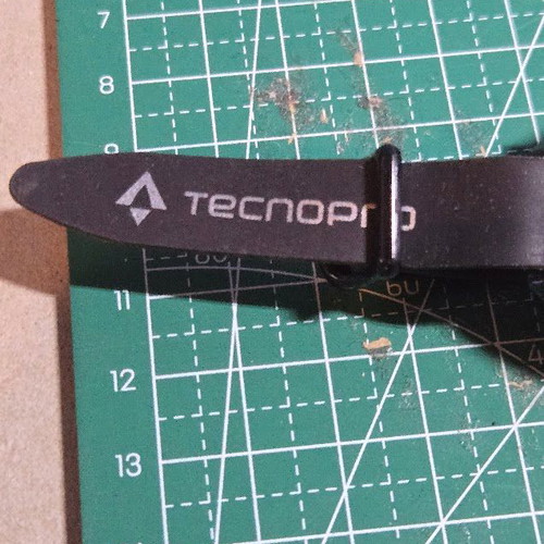 Tecnopro swimming goggles black with adjustable strap like new