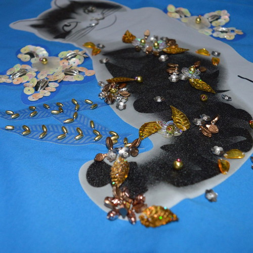 Sublimis bright blue cat graphic t-shirt new, sequin and bead embellished