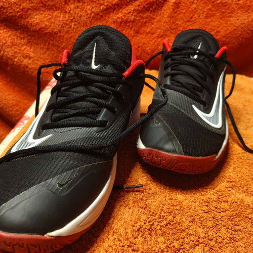 Nike Precision 7 basketball shoes size 44 black white red