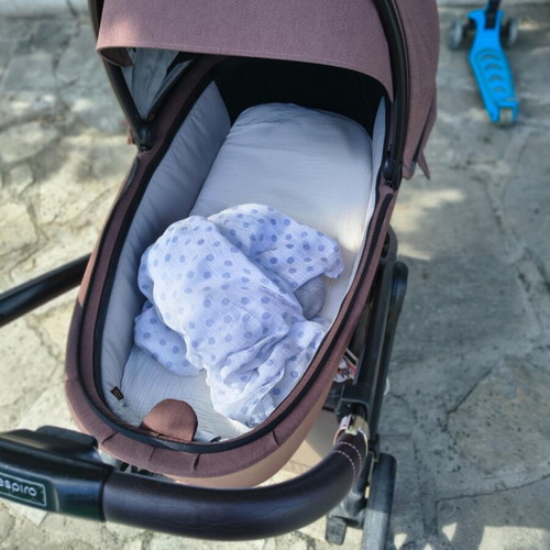 Espiro Only 3-in-1 stroller used with car seat and carrycot