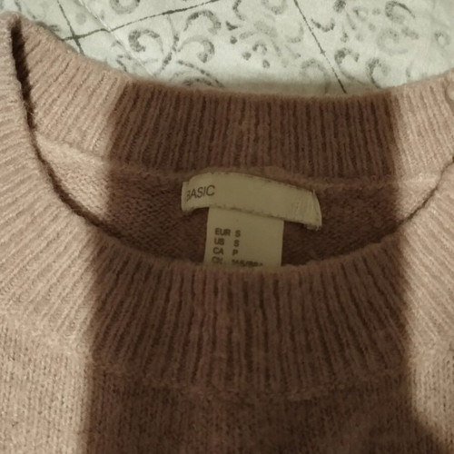 H&M sweater used, size S, beige