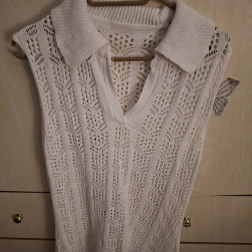 Knitted beach dress medium white like new