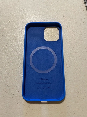iPhone 12/12pro silicone case like new