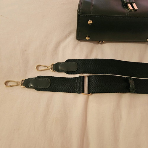 Zara green shoulder and crossbody bag new with gold chain